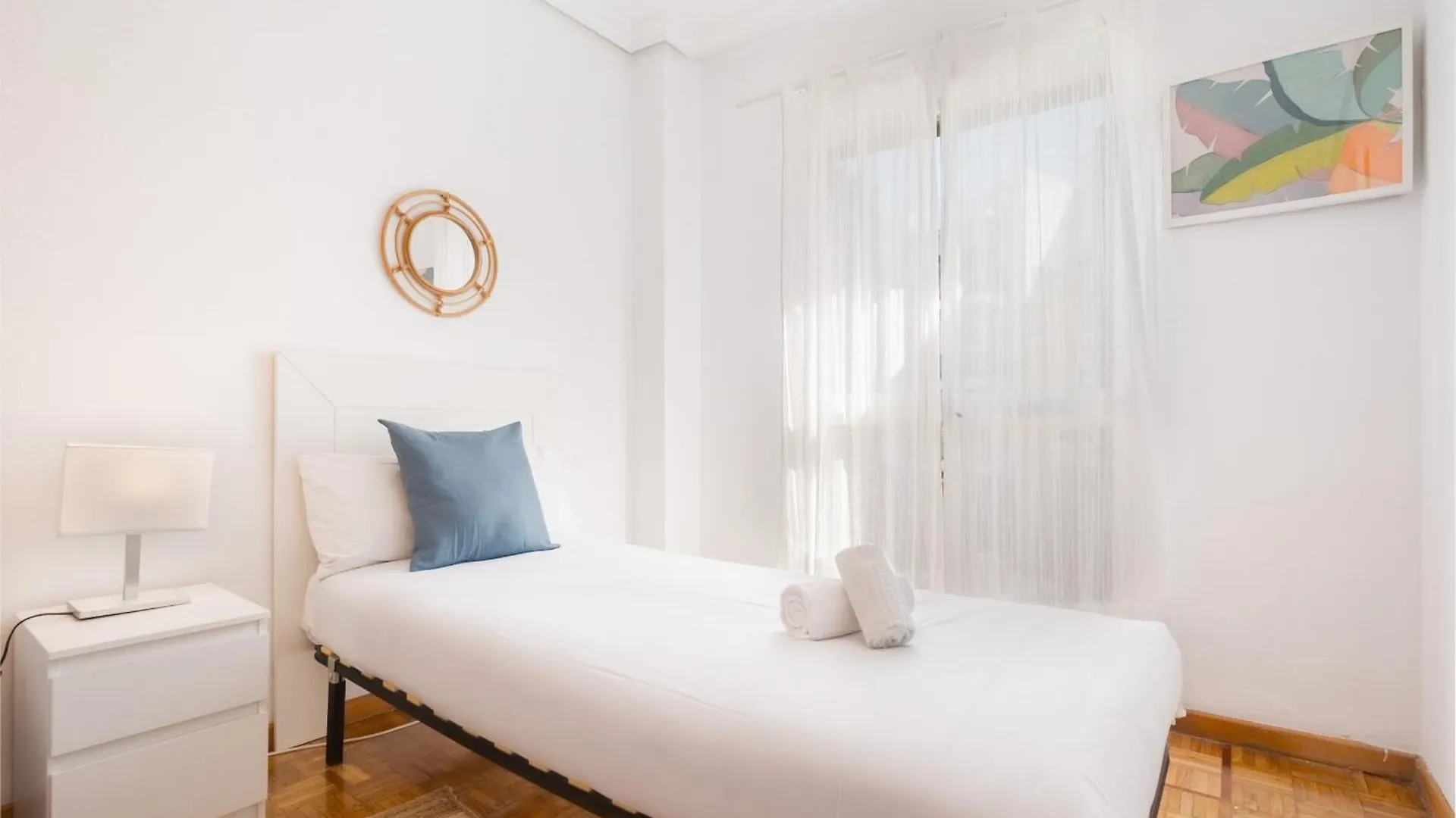 Bright Apt. Puerta Osario 3 Bedrooms 2 Bathrooms Seville