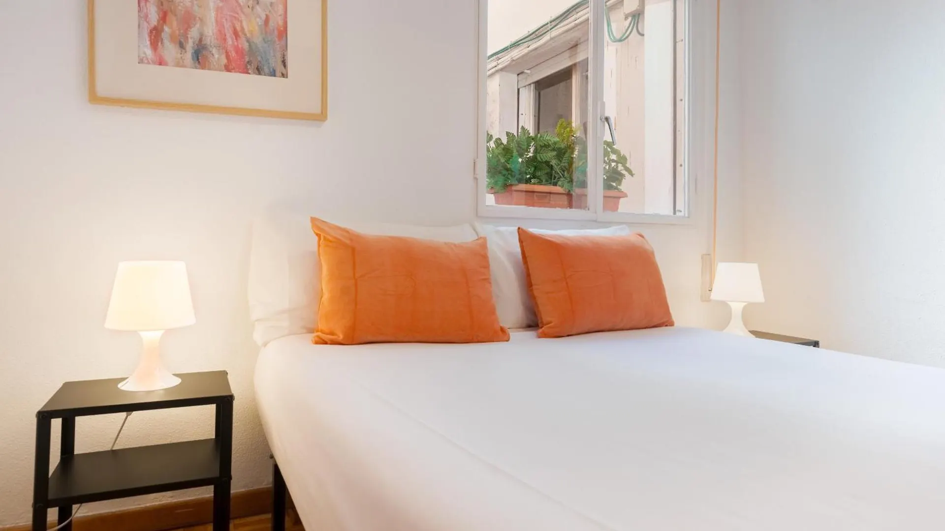 Apartment Bright Apt. Puerta Osario 3 Bedrooms 2 Bathrooms Seville