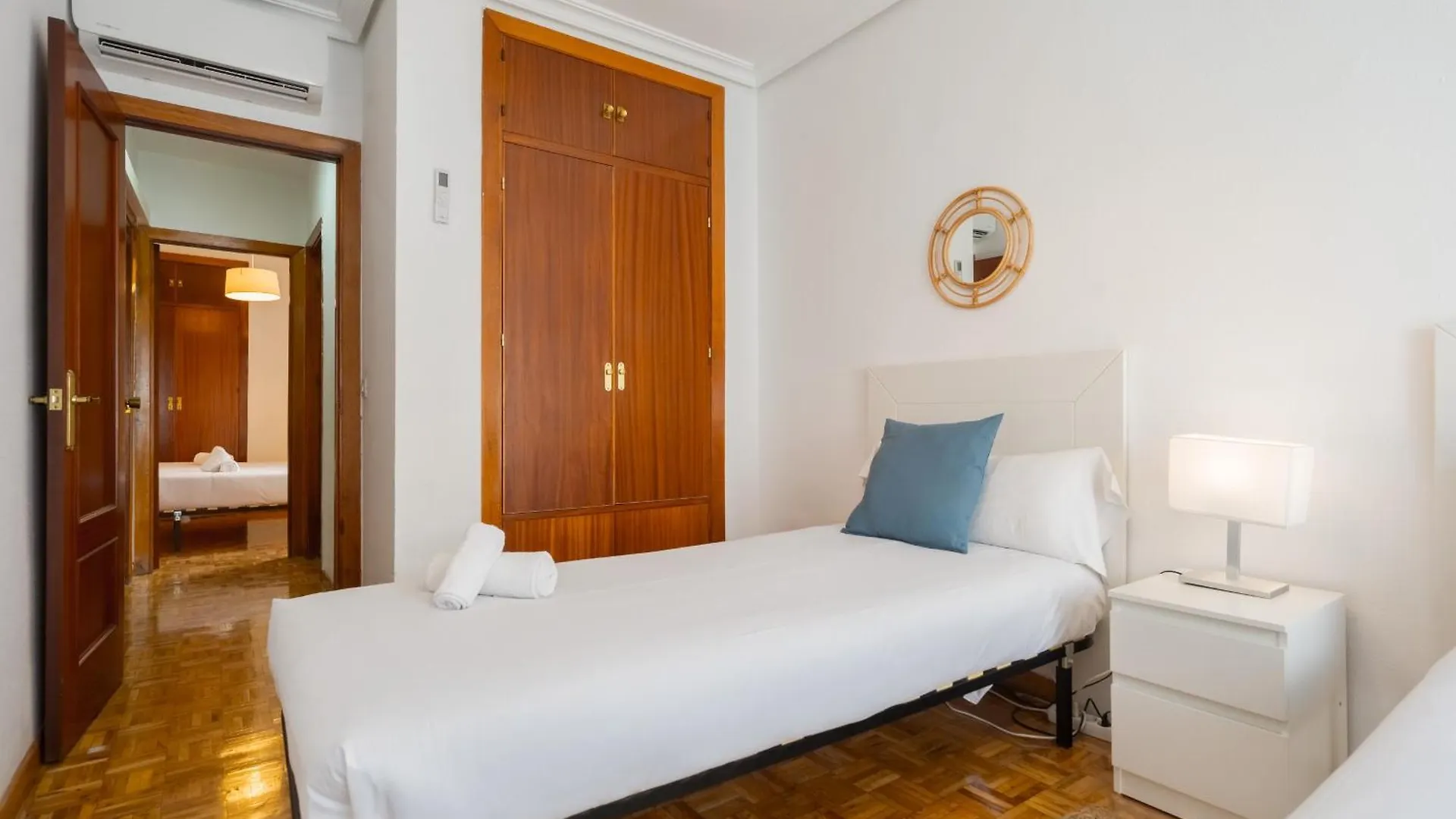 Bright Apt. Puerta Osario 3 Bedrooms 2 Bathrooms Seville