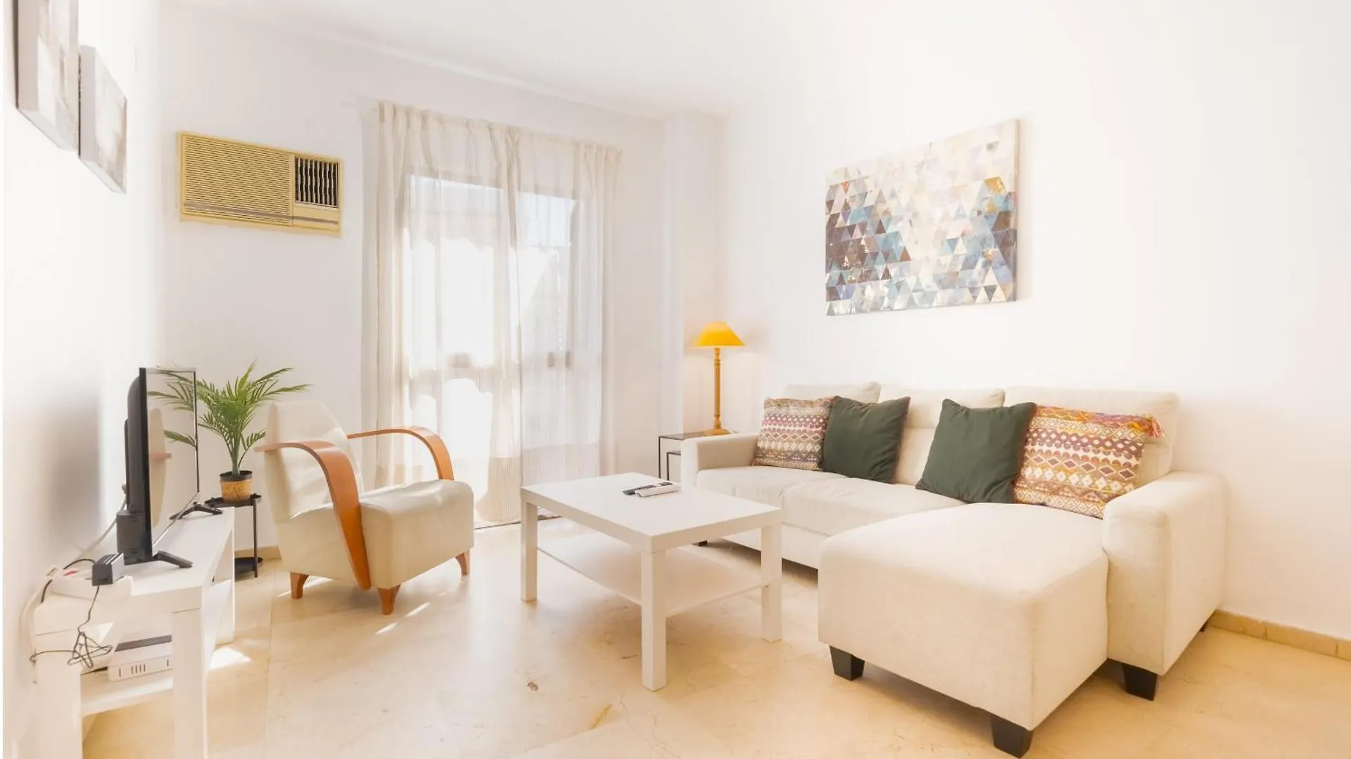 Apartment Bright Apt. Puerta Osario 3 Bedrooms 2 Bathrooms Seville