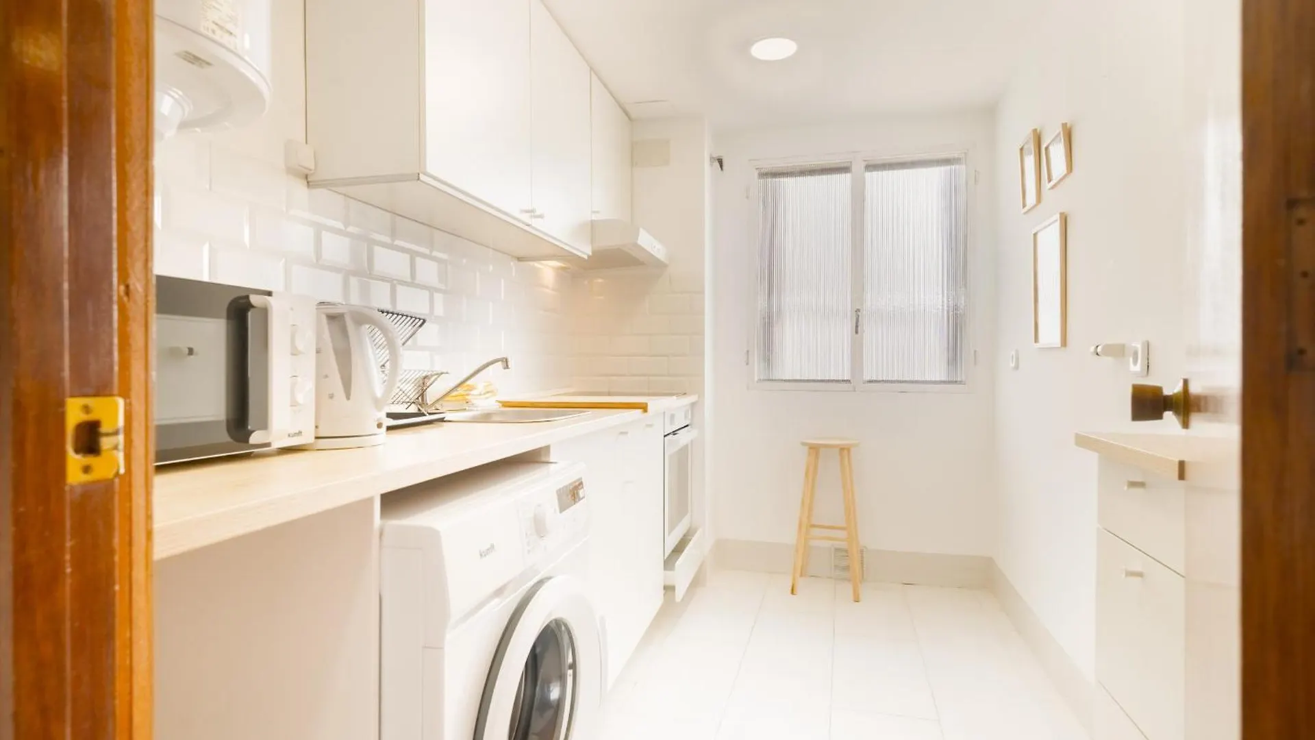 Apartment Bright Apt. Puerta Osario 3 Bedrooms 2 Bathrooms Seville