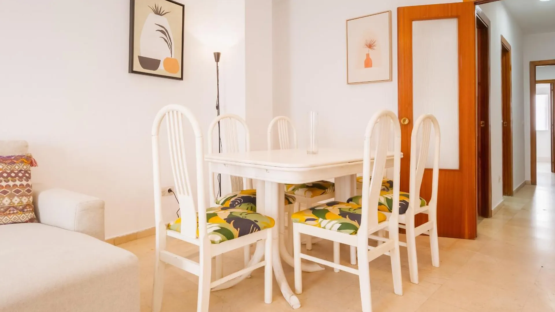 Apartment Bright Apt. Puerta Osario 3 Bedrooms 2 Bathrooms Seville